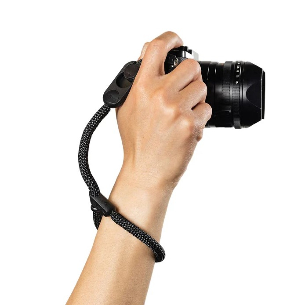 Фото Ремень для фото Peak Design Cuff Rope Camera Wrist Strap Black (CRS-WR-BK-1)