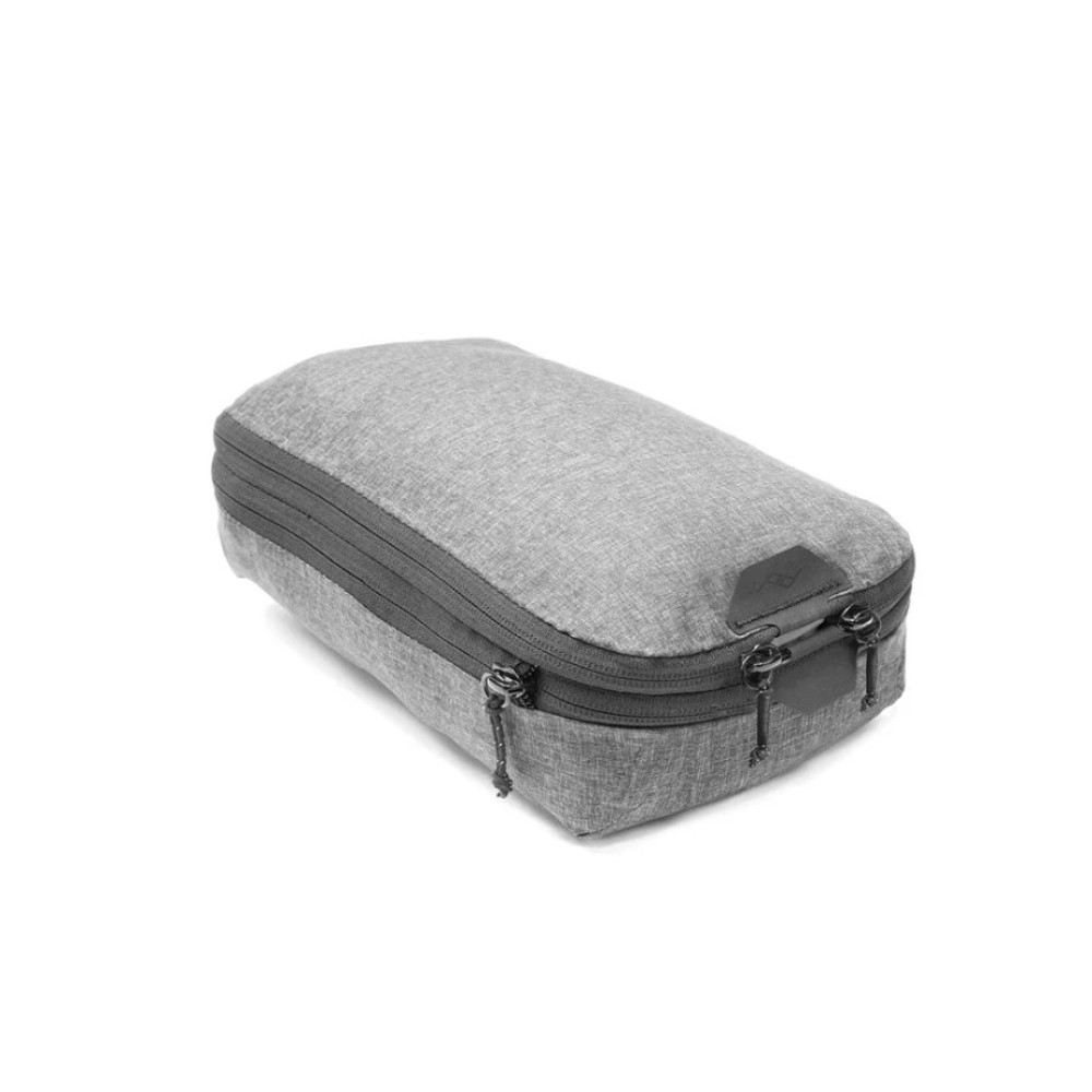 Фото Органайзер для одежды Peak Design Packing Cube Small Charcoal (BPC-S-CH-2)