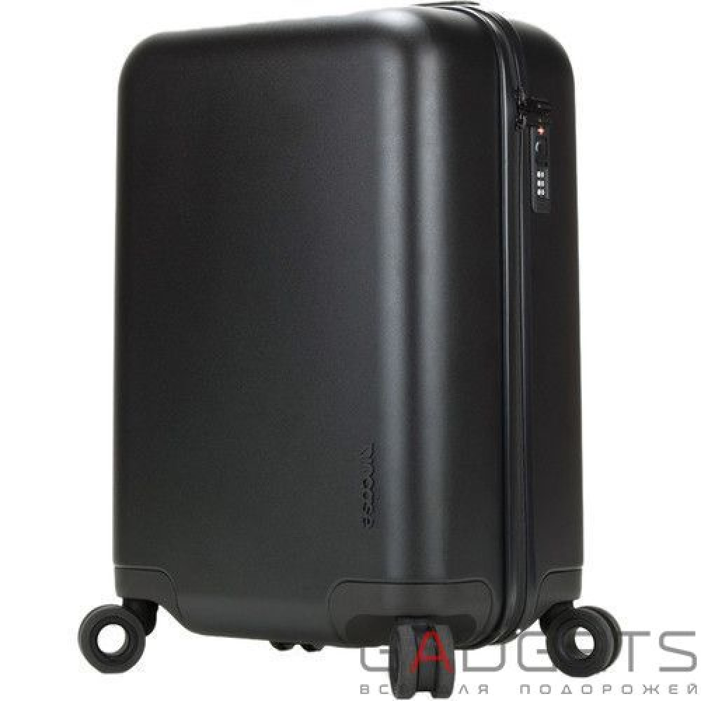 Фото Валіза Incase Novi 4 Wheel Hubless 22 (41 л) Black (INTR100296-BLK)