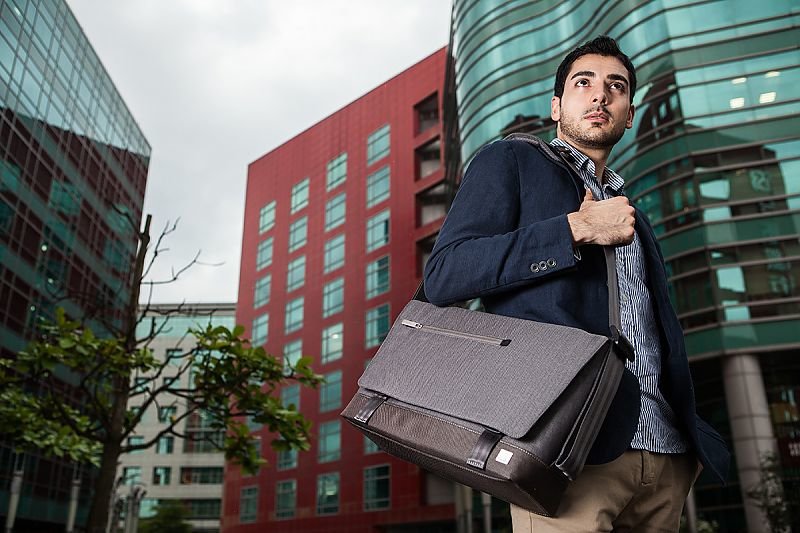Сумка Moshi Aerio Messenger Bag Charcoal Black (99MO082001)