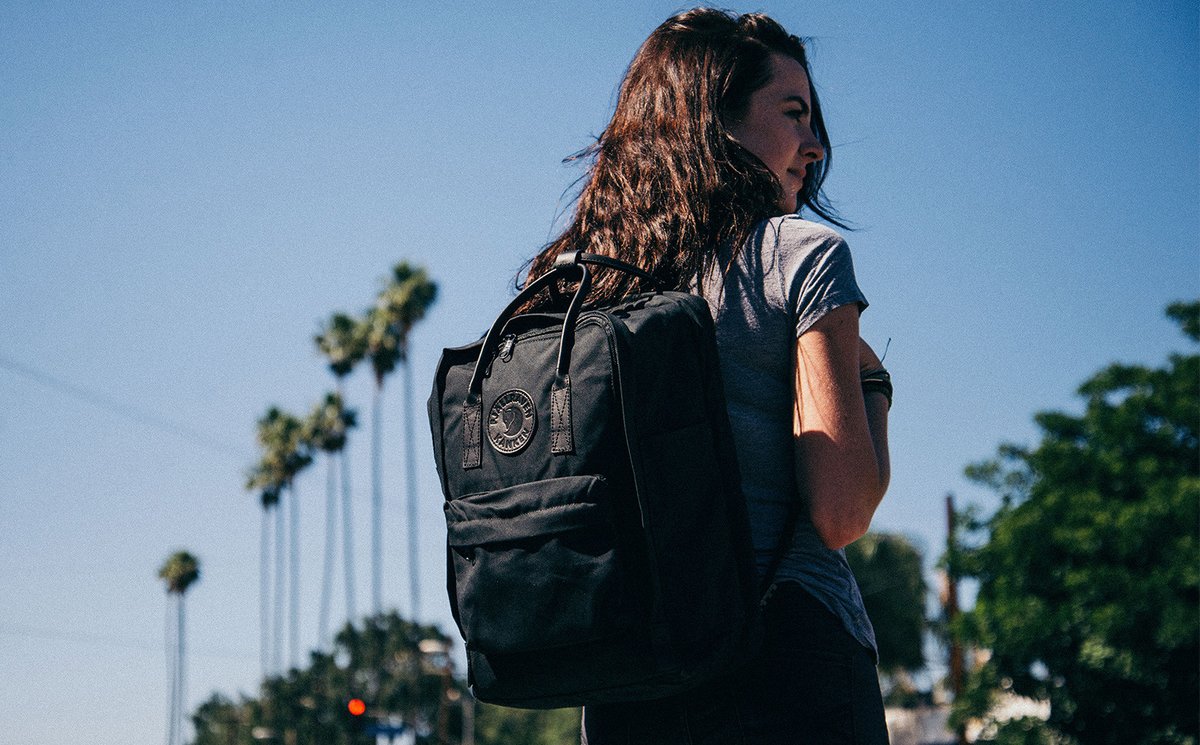 Рюкзак Fjallraven Kanken No.2 Black Black (23567.550)